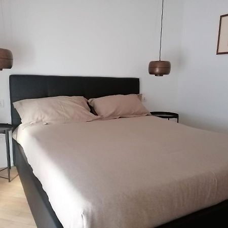 Apartamento La Chicca Di Plinio Milán Exterior foto